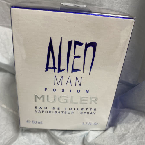 Alien man fusion Mugler