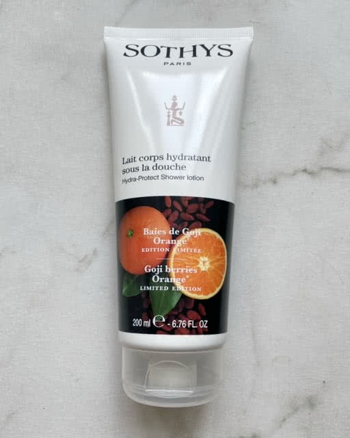 Sothys увлажняющий лосьон Hydra protect shower lotion "Orange-Goji Berries"