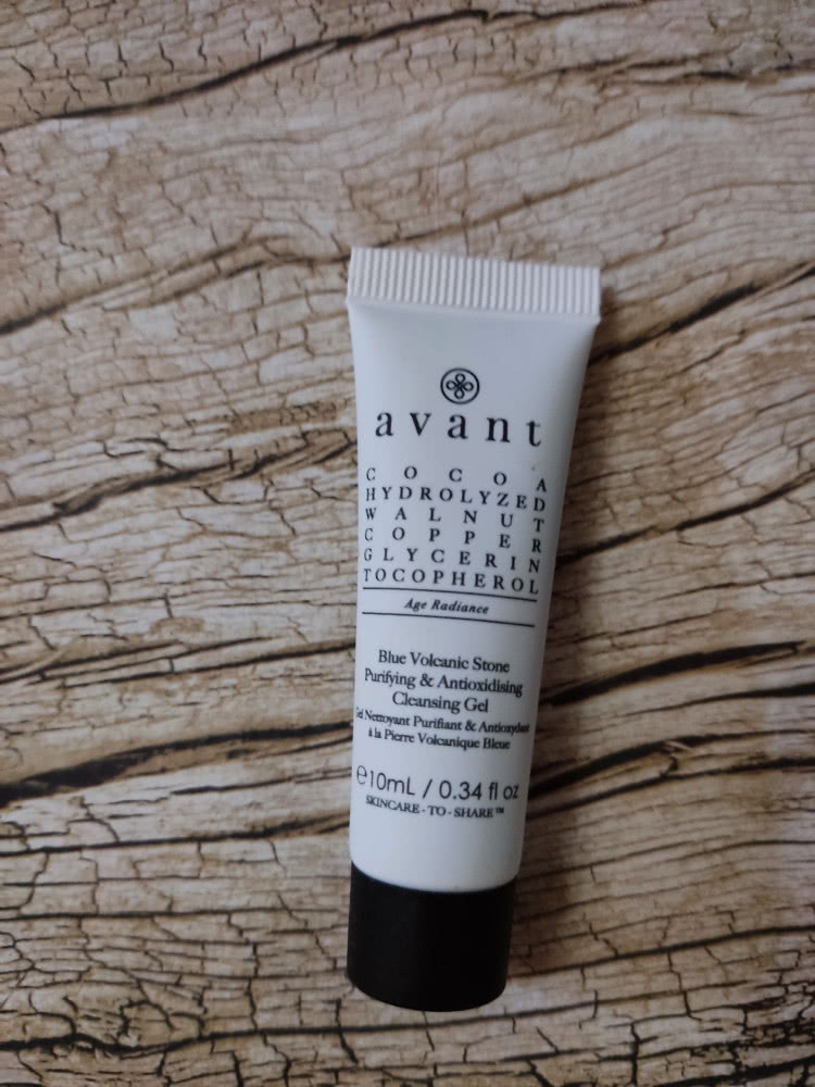 Avant Skincare Blue Volcanic Stone Purifying and Antioxydising Cleansing Gel 10ml