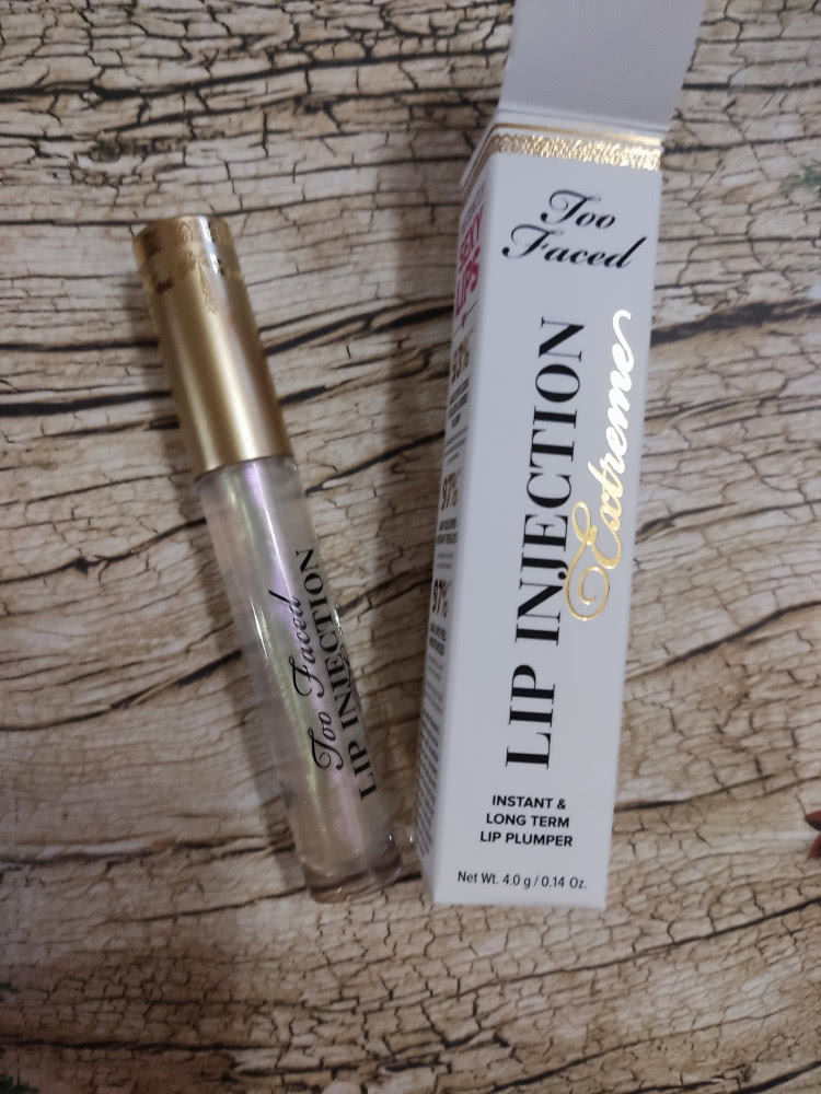 Too Faced  Lip Injection Extreme Lip Gloss