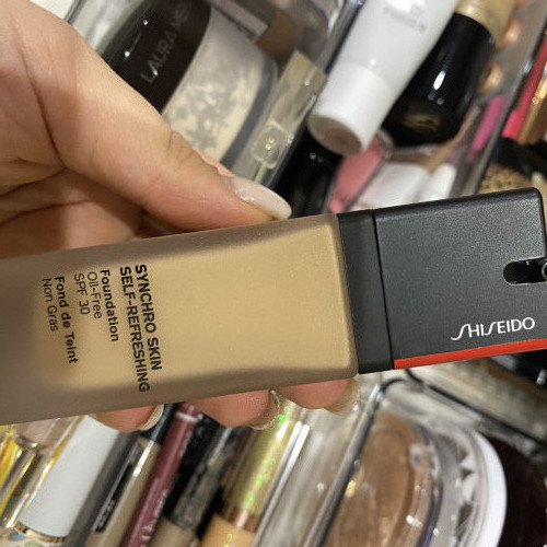 тональная основа Shiseido Synchro Skin Self-Refreshing в оттенке 230
