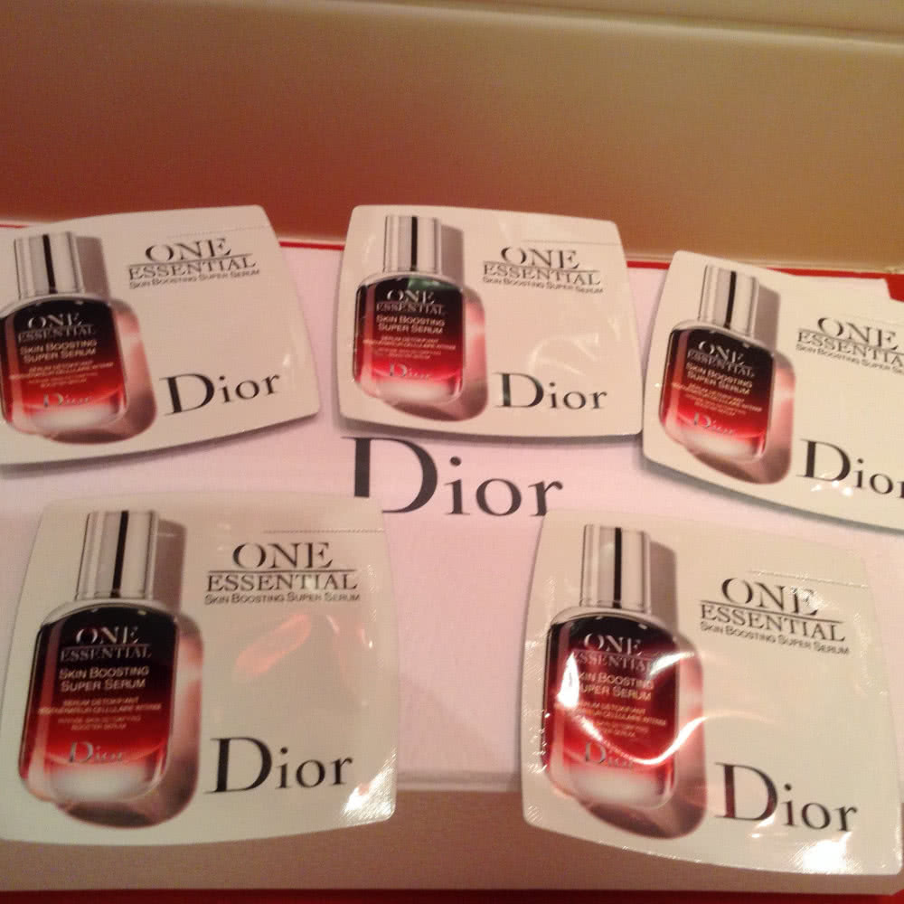 Сыворотка Dior One Essential