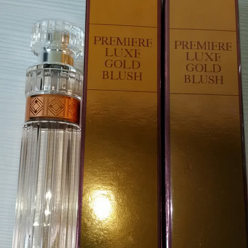 Avon Premiere Luxe Premiere Luxe Gold Blush Premiere Oud Edp Eau