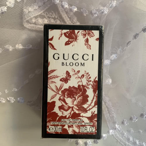 Gucci Bloom 30мл новый запечатанный.