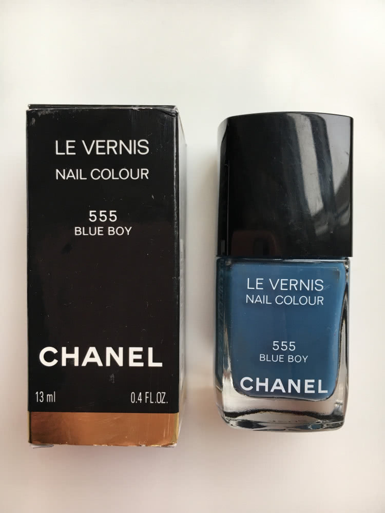лак Chanel #555 Blu boy