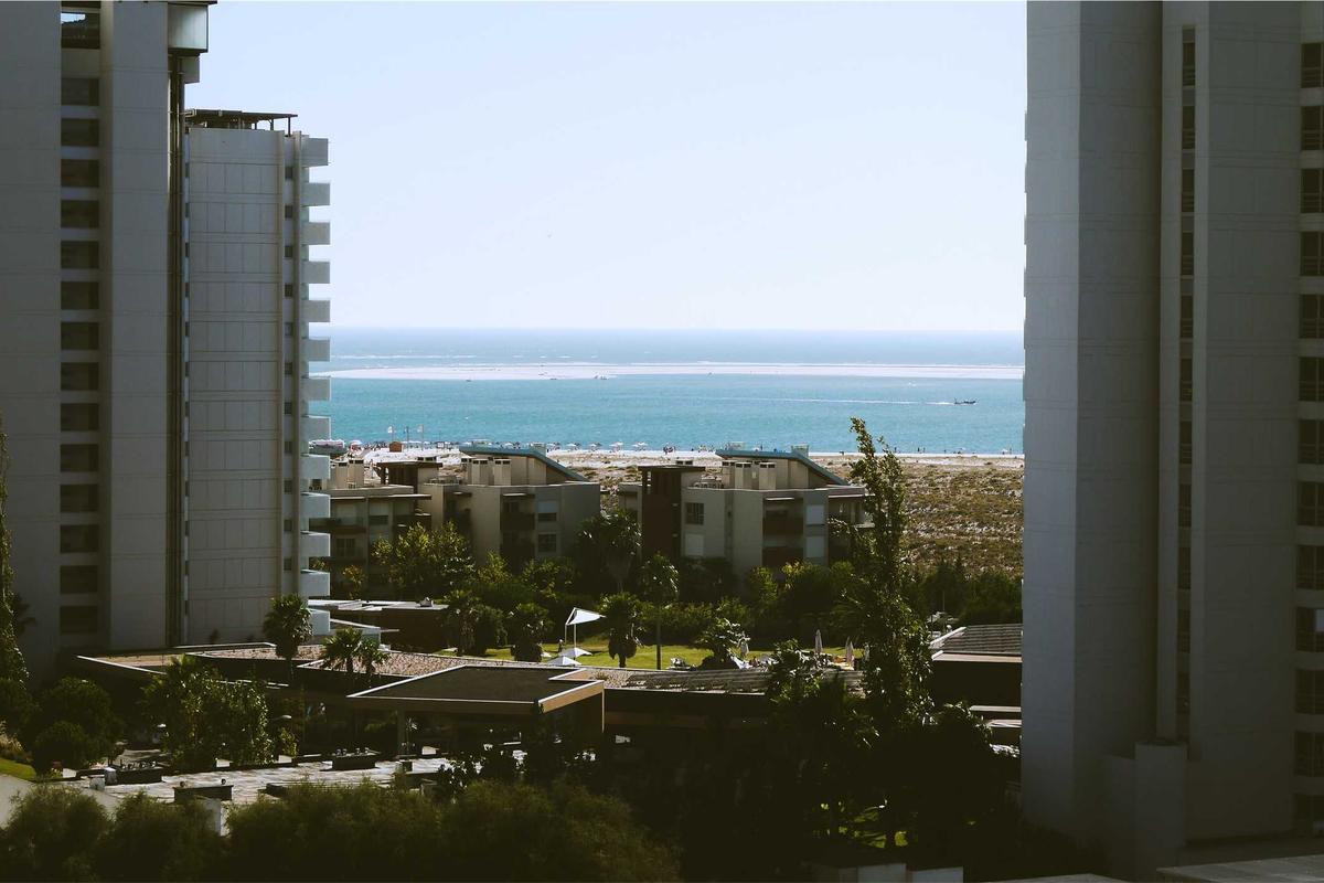 President Prabowo Rallies Top Officials to Navigate Global Crises and AI Threats